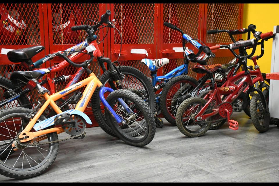 Kids bicycle shop outlet near me