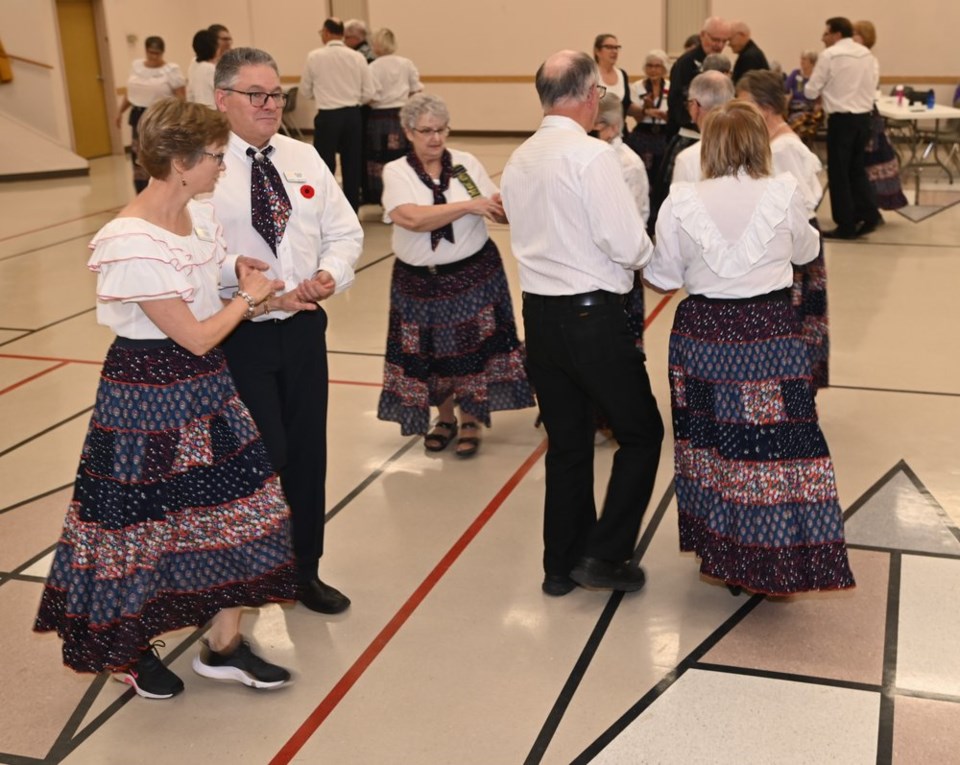 square-dance-2