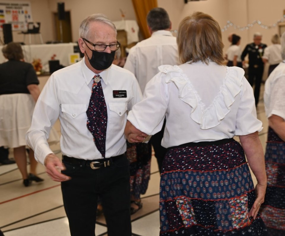 square-dance-3