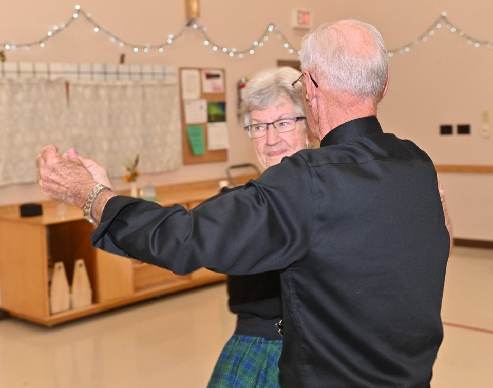 square-dance-4