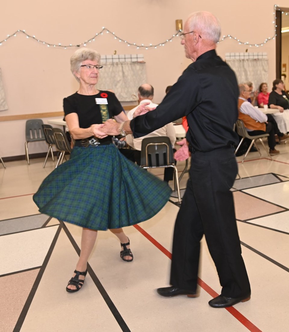 square-dance-7