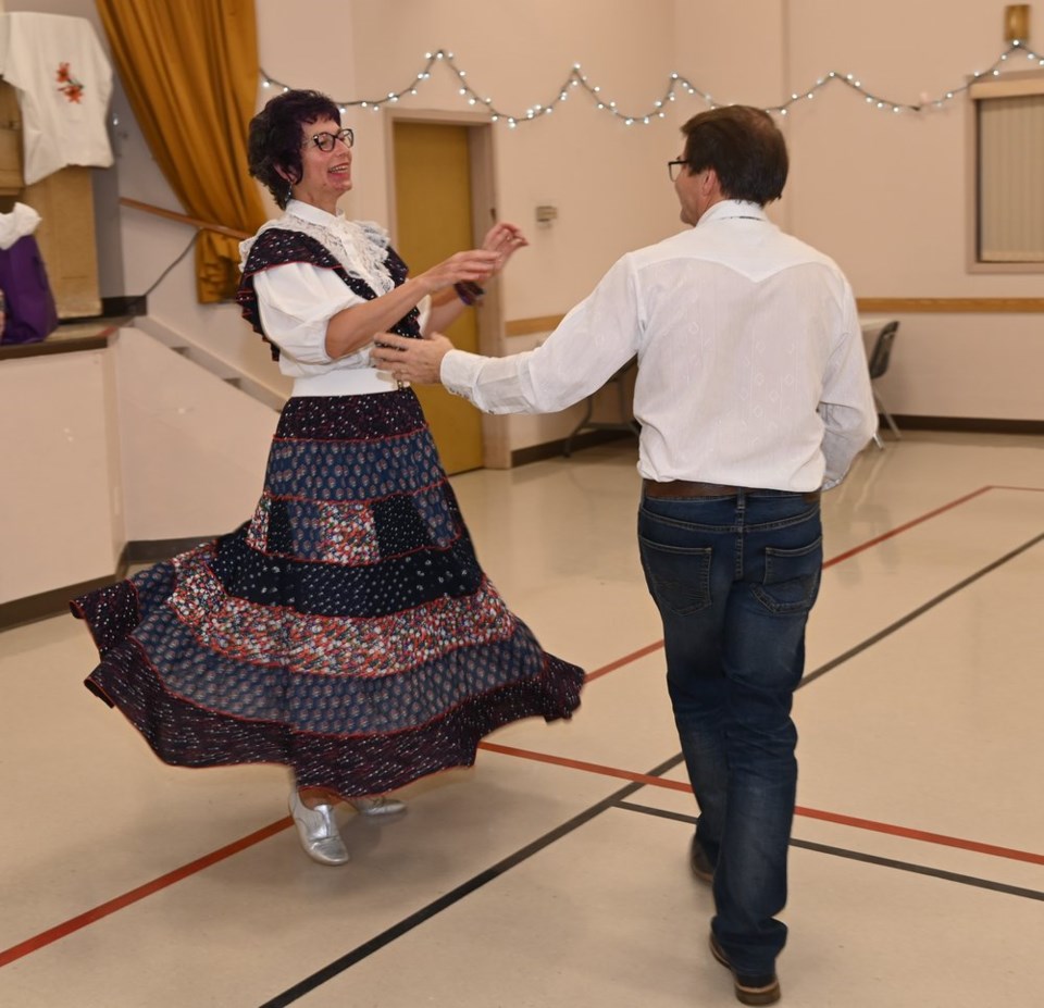 square-dance-8