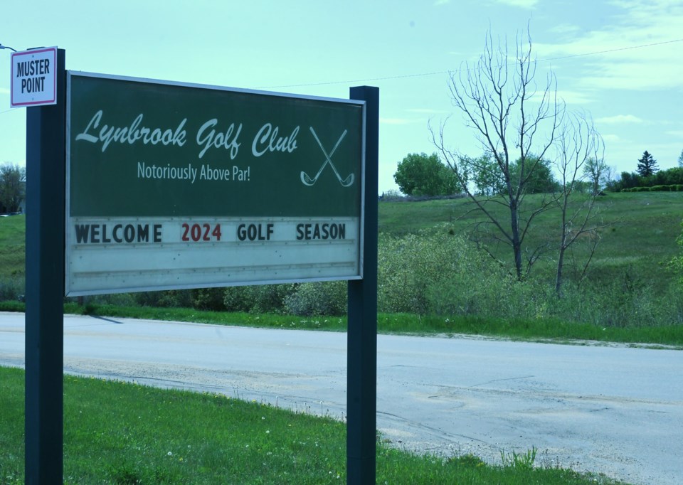 lynbrook-golf-club-sign