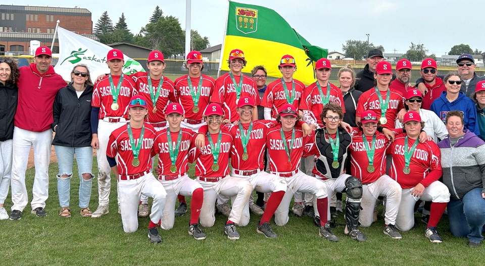 baseball-saskatoon-gold