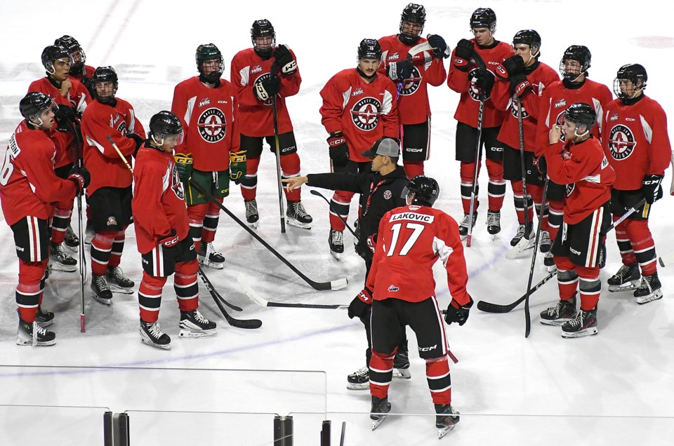 warriors-main-camp-practice