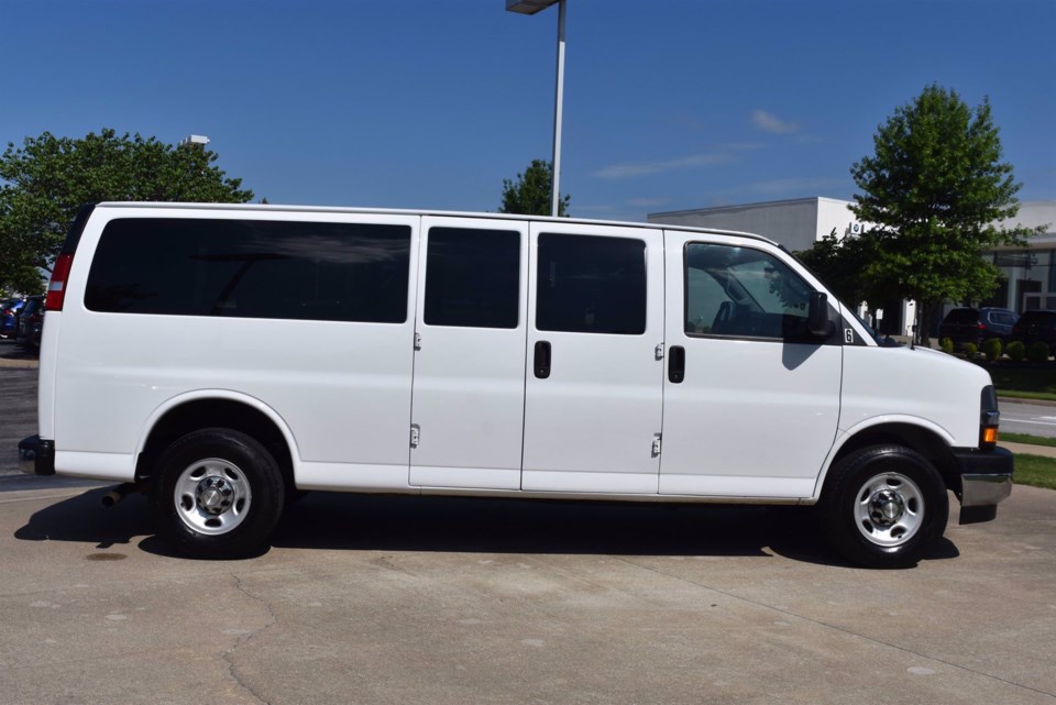 15-passenger-van