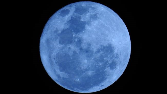 The Land of Living Skies: Don't miss tonight's super blue moon