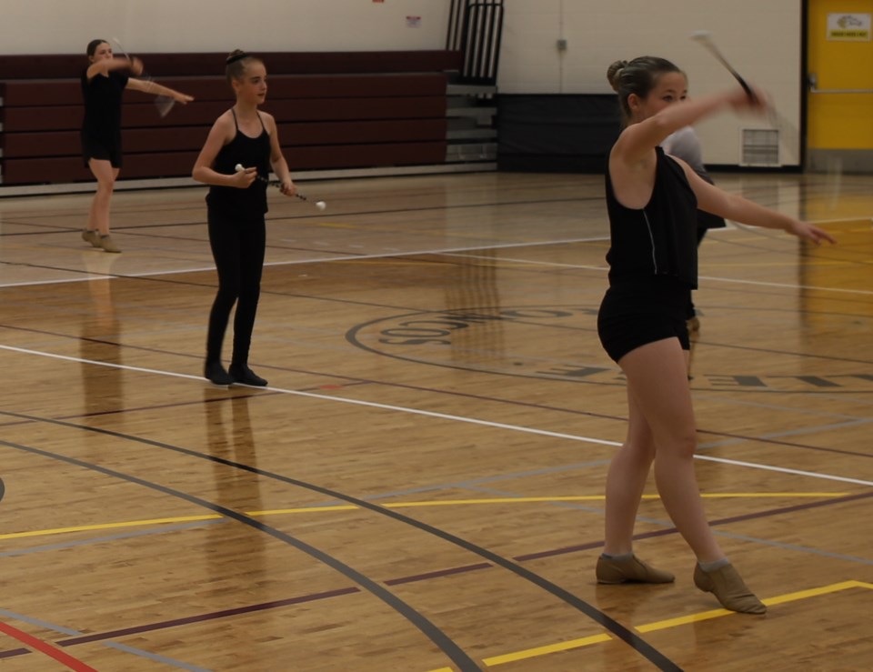 mvt-baton-twirling-girls-4