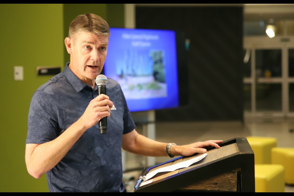 Murray Elliott, chair of the Olds & District Chamber of Commerce Business Awards Committee, announces the nominees for the Chamber’s annual Small Business Awards banquet, which will be held Oct. 24 at the Royal Canadian Legion Branch 105 in Olds.
Doug Collie/MVP Staff