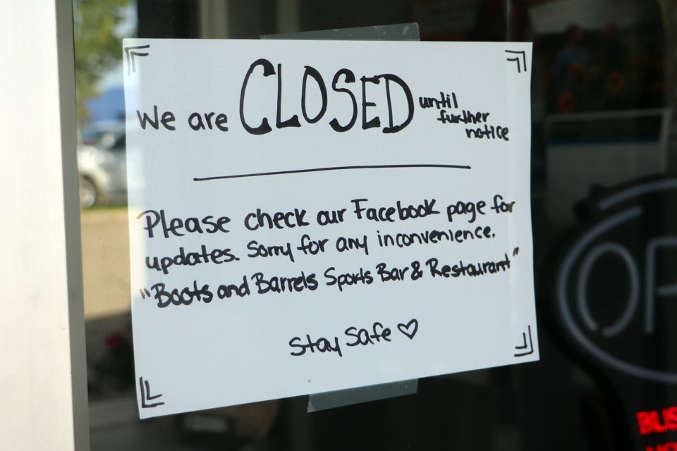 The temporary closure notice that is posted on the front door of Innisfail's Boots and Barrels Restaurant and Bar. Johnnie Bachusky/MVP Staff