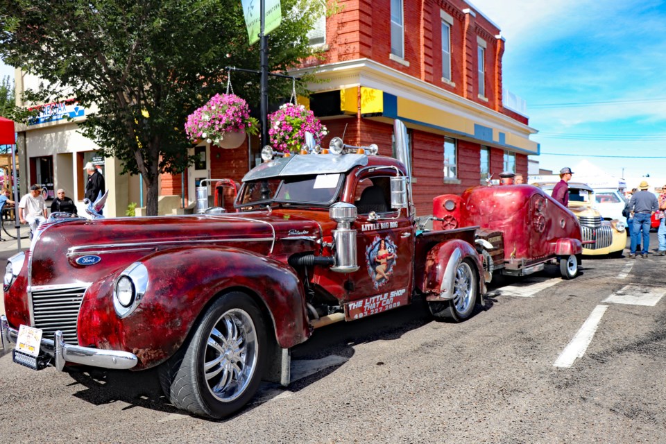 Side streets off Main Street, including 50th Avenue, were also filled with registered vintage automobiles, and scores of admirers. Johnnie Bachusky/MVP Staff