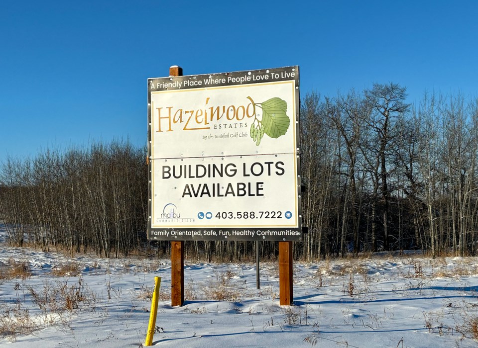 mvt-innisfail-new-homes-signs-1