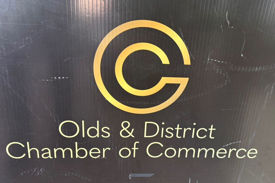 mvt-olds-district-chamber-of-commerce-sign