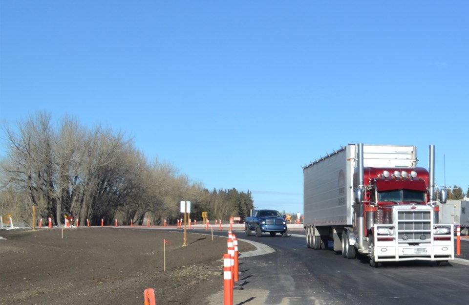 MVT Olds roundabout construction