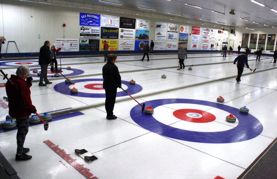 mvt-sundre-seniors-curling-league-4