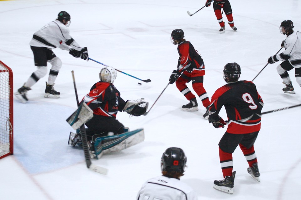 After starting off the season with only one netminder, the Sundre U18 Huskies later recruited a second goalie, Ayden Hilsenteger, who on Saturday night was in net for a home game against Battle River that the home squad won 6-2, bringing their regular league play record to three wins and one loss. 
Simon Ducatel/MVP Staff 