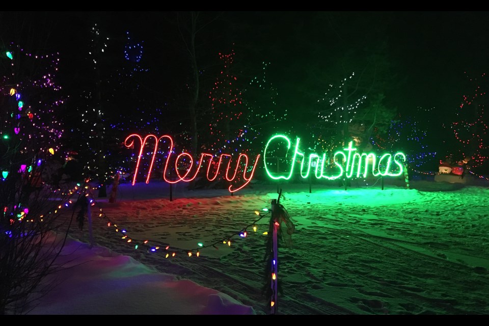 The colourfully captivating display of Christmas lights and decorations adorning the acreage of Al and Jackie Forbes immediately west of Sundre on the south side of Highway 584 not far past the West Fraser mill never disappoints. 
Simon Ducatel/MVP Staff