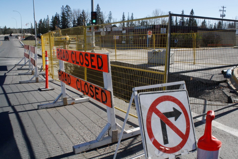 Access to Centre Street South from the Highway 27-Main Avenue intersection has been temporarily closed off while construction progresses on a major infrastructure overhaul to replace a roughly 120-metre stretch of waterline that project manager Carl McDonnell anticipates will have an approximately 75-year life expectancy. Provided the weather holds and there are no emergent issues, repaving should be well underway next week once the installation and pressure testing of the lines and services is completed.  
Simon Ducatel/MVP Staff