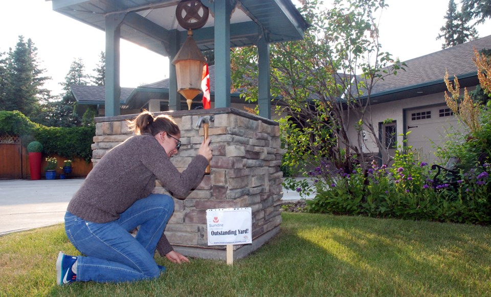 Cindy Orr, an organizer involved in bringing Sundre back into the Communities in Bloom competition, was recently accompanied by volunteers Terry Nelson and Bev Hallett, who