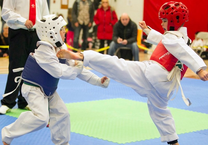 Hayden Legary, left, and Hunter Hillock compete.