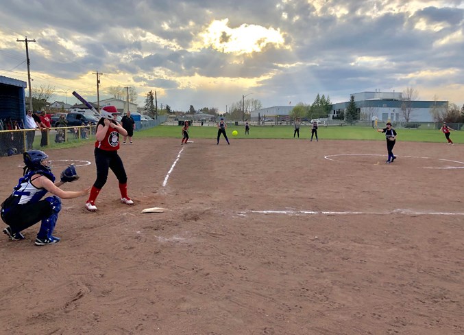 softball action