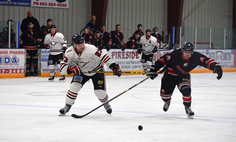 The Innisfail Eagles are joing forces with the Olds Grizzlys for the Honky Tonk &#038; Hockey Talk fundraiser.