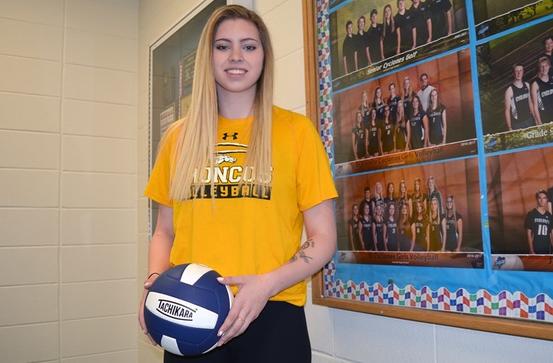 Jordyn Shewchuk recently signed a one-year contract with the Olds Broncos women&#8217;s volleyball team.