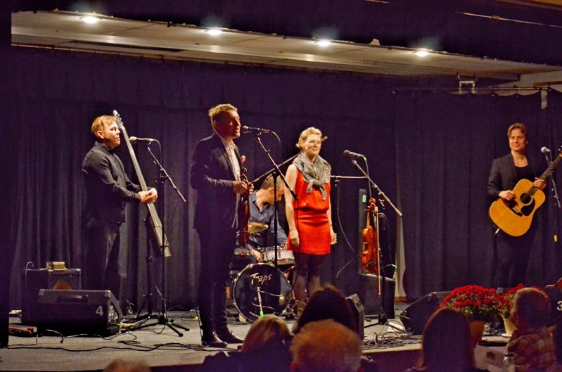 Denmark&#8217;s Harald Haugaard and Helene Blum (centre) and their band performed a concert for the Dickson Store Museum on Friday, Sept. 1.