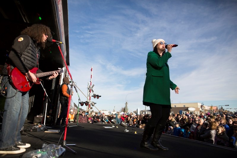 Emma-Lee performs during the CP Holiday Train&#8217;s stop in Innisfail on Dec. 7. The train travels across Canada and the U.S., raising food and money for local food banks.