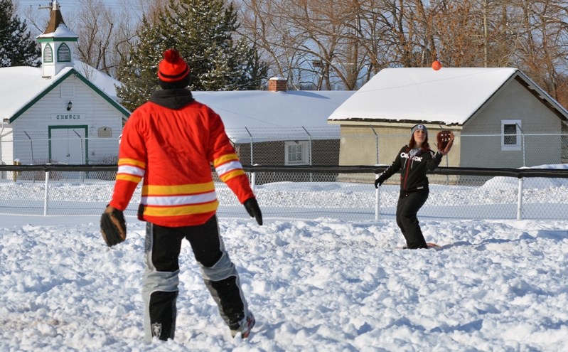 This year&#8217;s annual sno-pitch tournament, presented by the Innisfail 590 Slo-pitch League, took place Feb. 10 and 11 in Innisfail and helped raise funds for the Aubuchon 