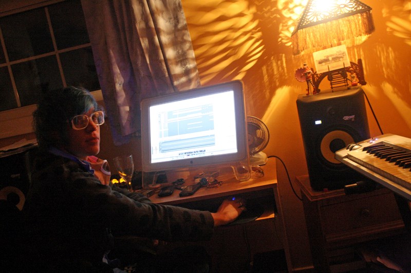 Jeffrey Ingham a.k.a. Shugarboy in the lab producing beats.