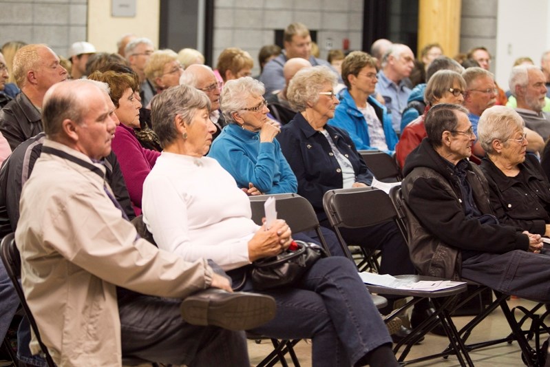 Innisfail citizens packed the Learning Centre for the All Candidates Forum on Oct. 8.