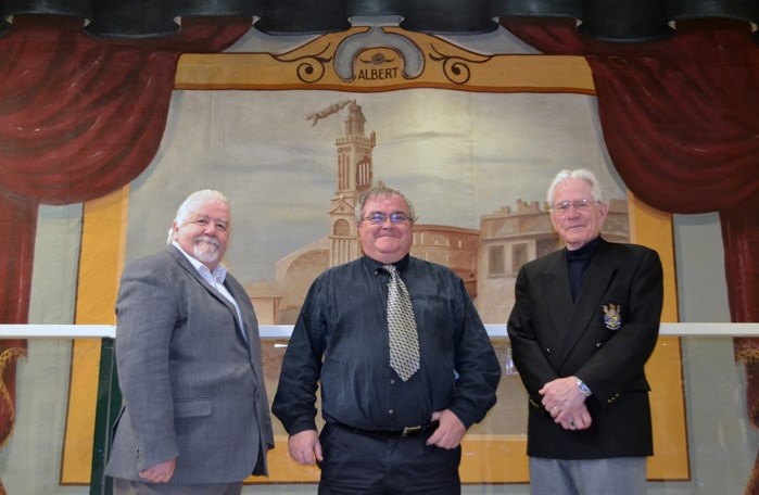 There was a brief farewell ceremony Sunday evening (May 8) at the Penhold Regional Multiplex for the historic Penhold drop curtain, considered a &quot;national treasure&quot; 