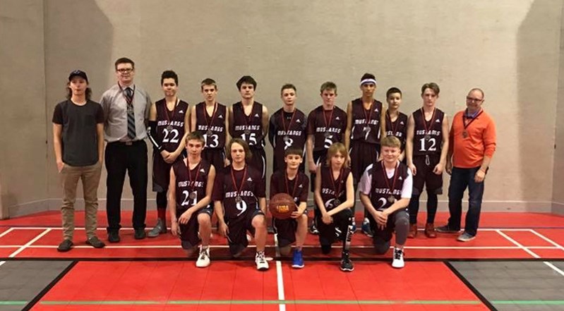 The junior high boys&#8217; basketball team at Innisfail Middle School finished second in the CENAA league this year, earning a silver medal. It was the first time the team