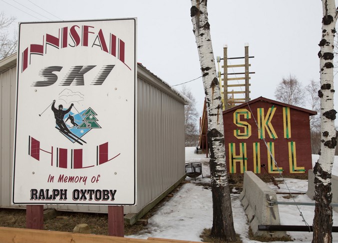 innisfail ski hill-1