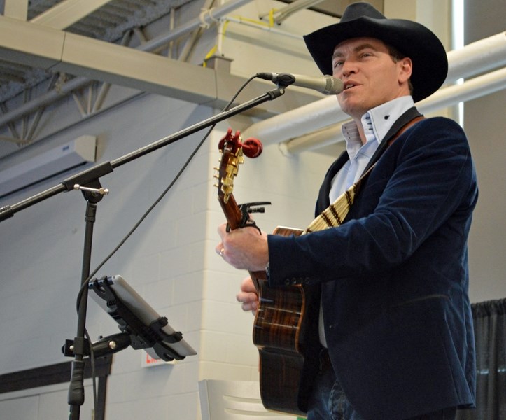 Country music singer George Canyon performed a free concert at Olds College&#8217;s Alumni Centre on March 13. Along with the tunes, Canyon provided a talk on managing stress 