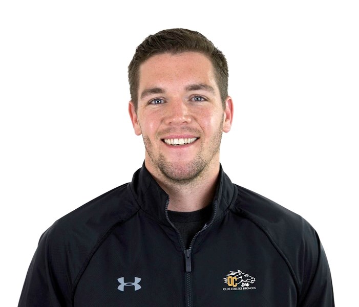 Former University of Windsor assistant coach Chris Leeming will take over the women&#8217;s hockey program at Olds College this fall.