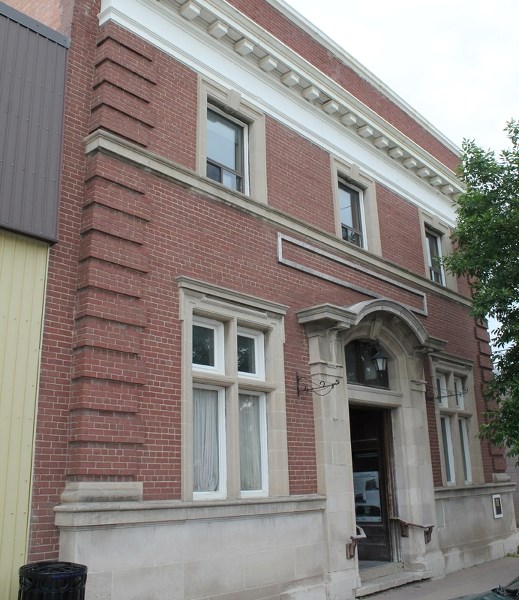 A new used bookstore and teashop will move into the former Canadian Bank of Commerce building on 51 Street this fall.