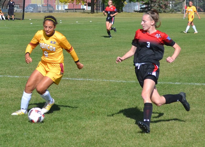 WebOCwomen&#8217;sSoccer-3