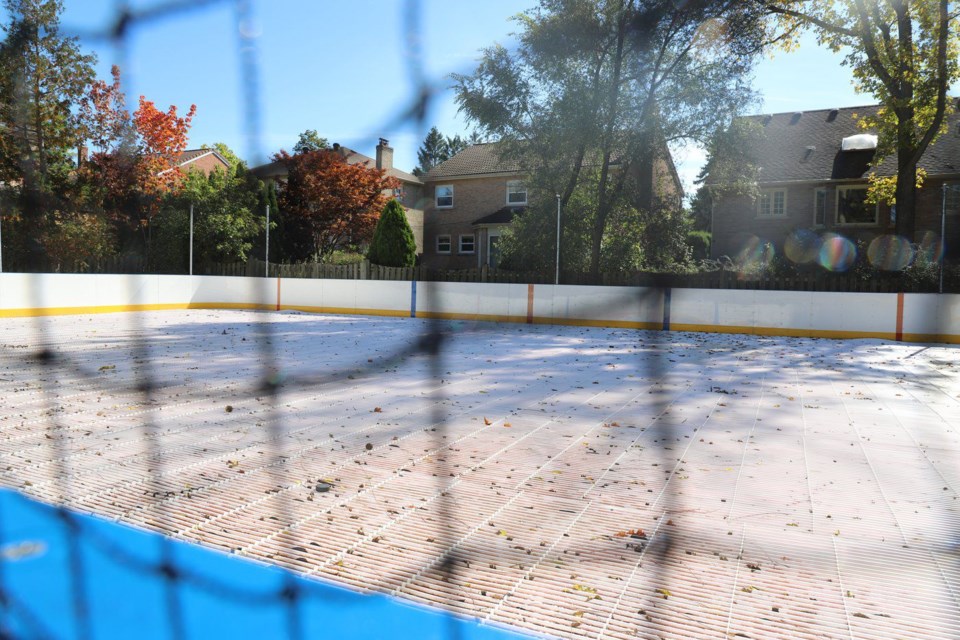 202411a7backyard-rink