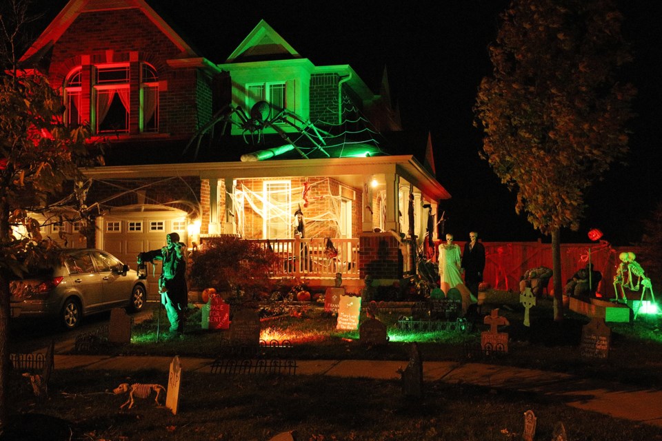 If you dare, check out Newmarket's spookiest Halloween houses (16 ...