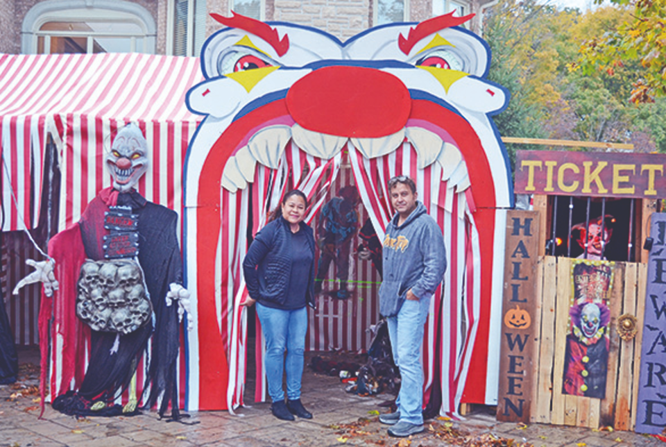 Aurora family transforms their home into Halloween-themed circus ...