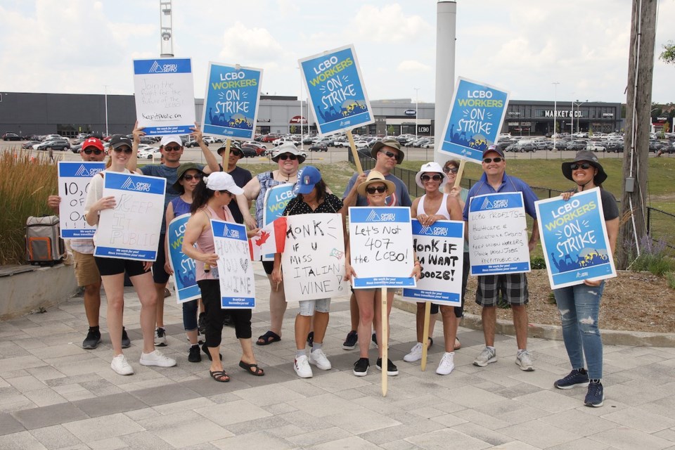 20240708-newmarket-lcbo-strike-gk