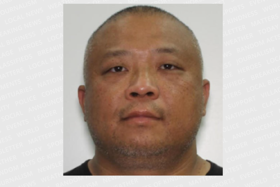 York Regional Police have issued a Canada-wide warrant for 47-year-old Zhixiong Marko Hu of Markham in connection with the disappearance and death of 56-year-old Yuk-Ying (Anita) Mui of Markham.