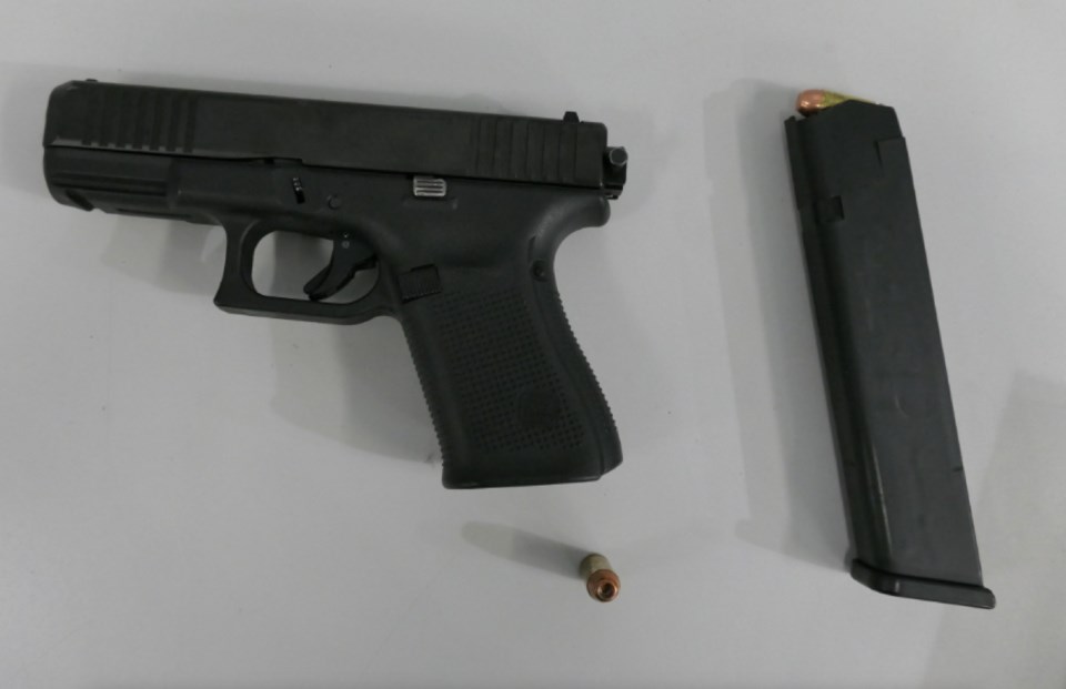 20241004-yrp-loaded-gun-seized