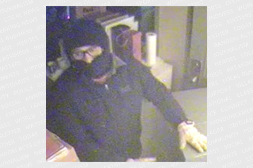 York Regional Police are seeking public's assistance in identifying the suspects who broke into a Vaughan jewellery store on Monday, April 18, 2022.