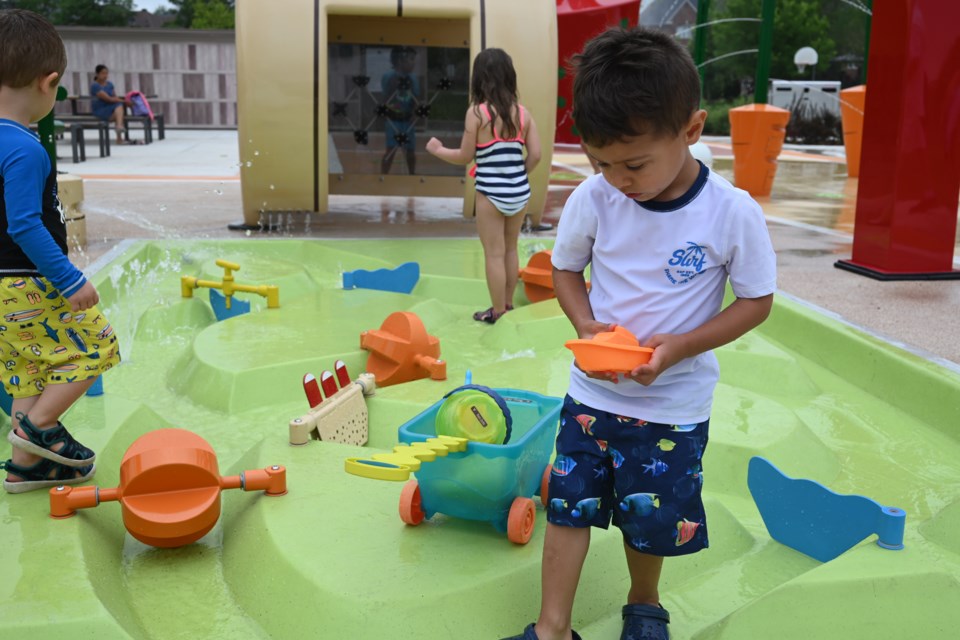 The Newmarket Splash Pad: Aqua Land - Mommy, UP!