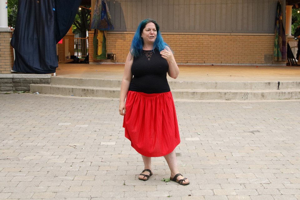 Plus size shop red skirt king