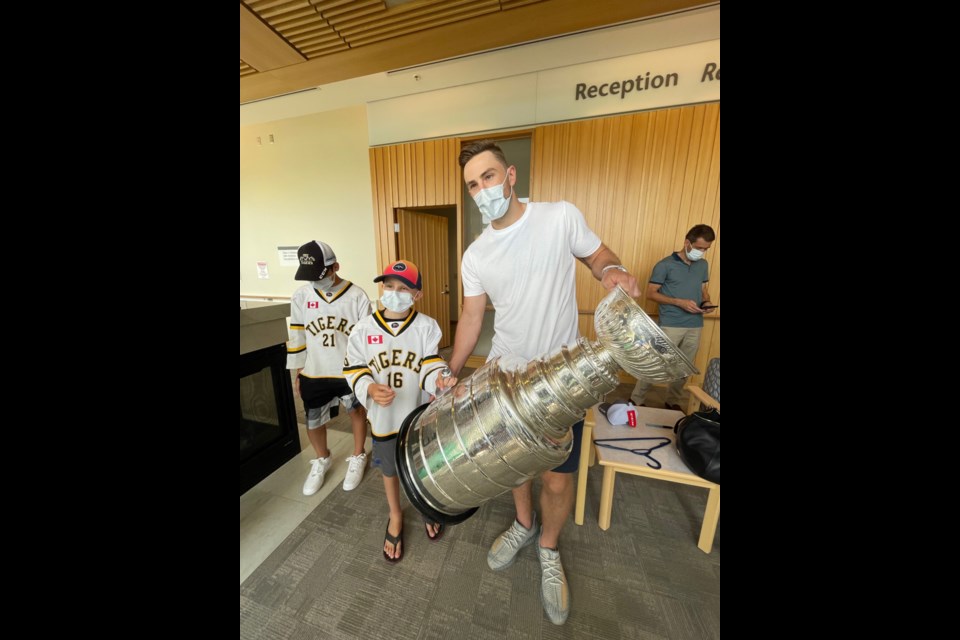 Stanley Cup visits kids cancer center