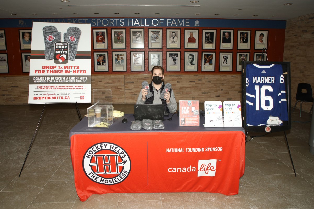 Newmarket hosts Ontario teams for 35th annual Silver Stick tourney (12